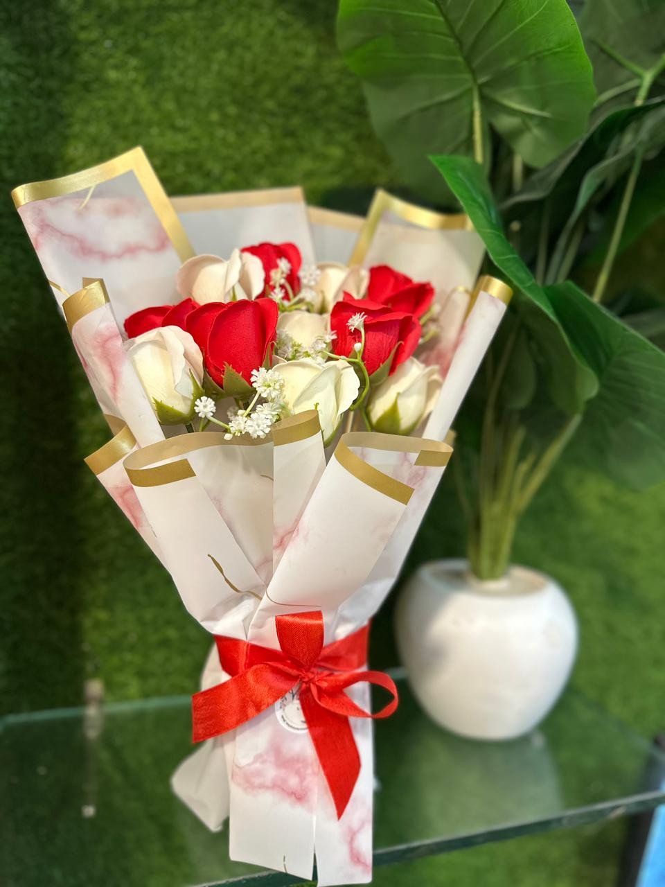 GIFT  AND ARTICLES 32