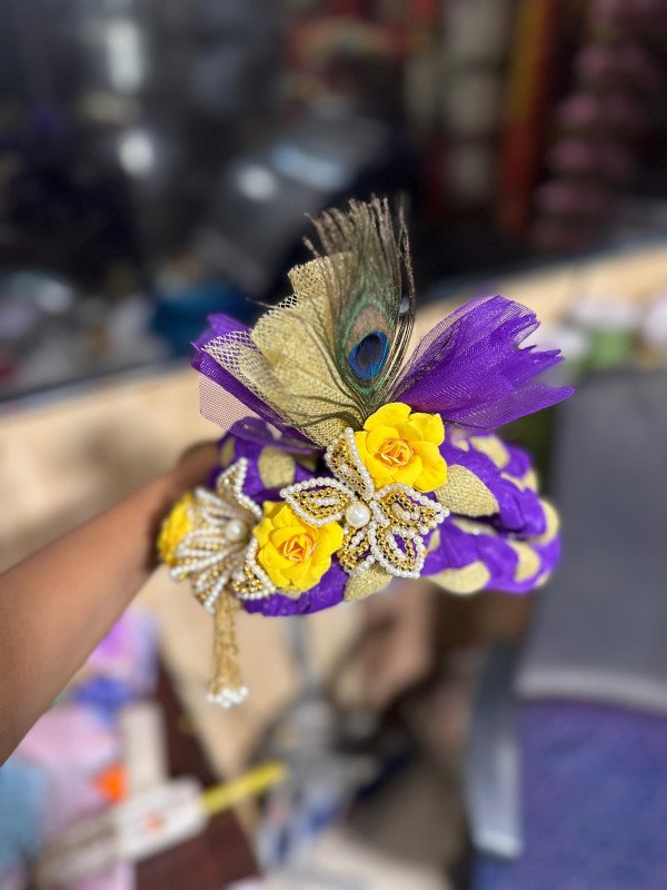 GIFT  AND ARTICLES 7