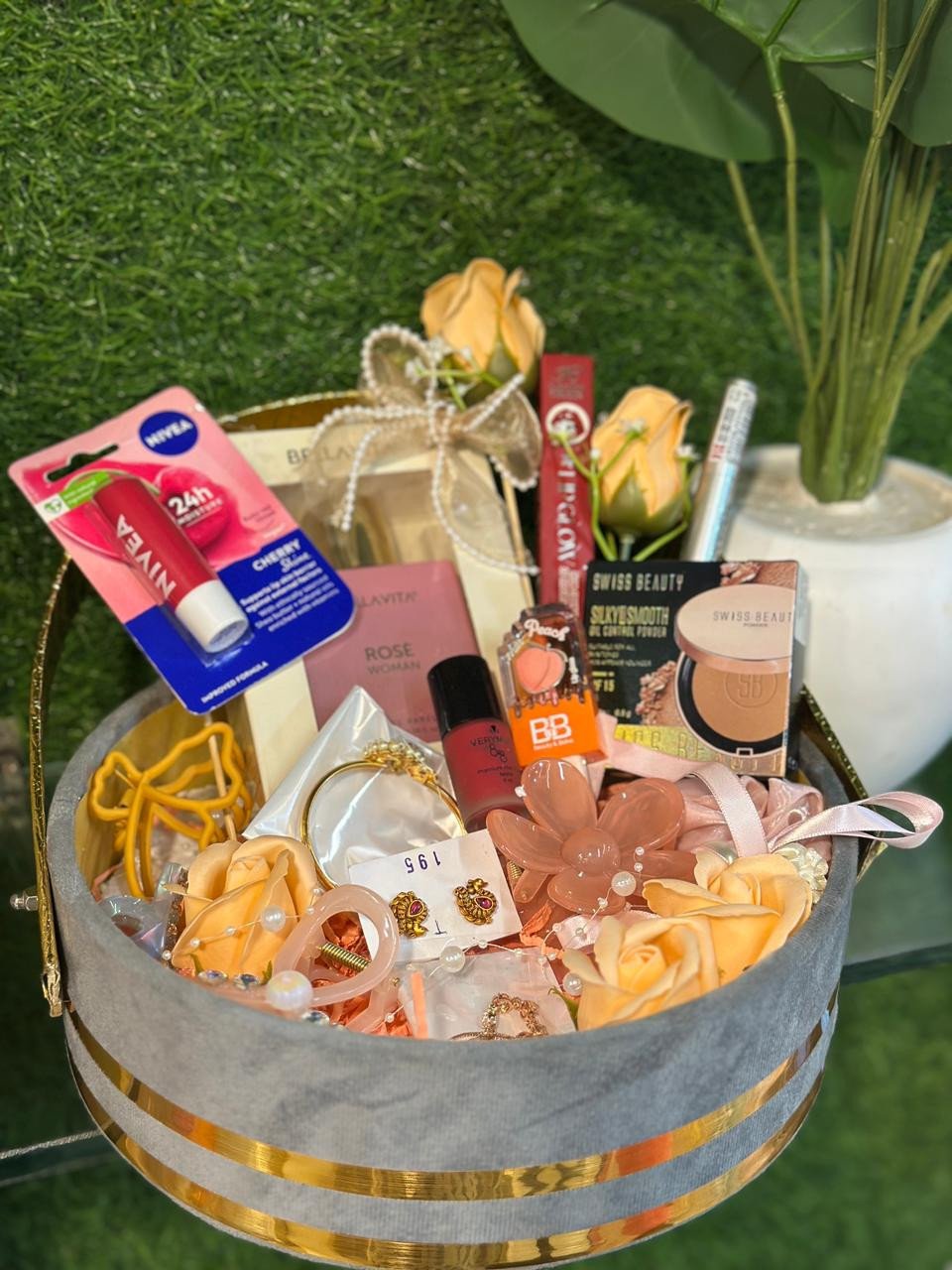 GIFT  AND ARTICLES 3